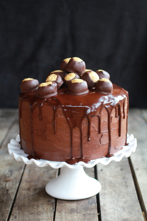 Как полить торт шоколадом полностью